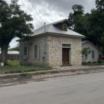 1207 Lorenzo St_Left Side Perspective