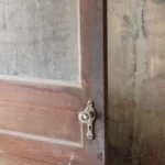 2404 CR 271.Front Door Handle (Vertical).July 22nd.Mak